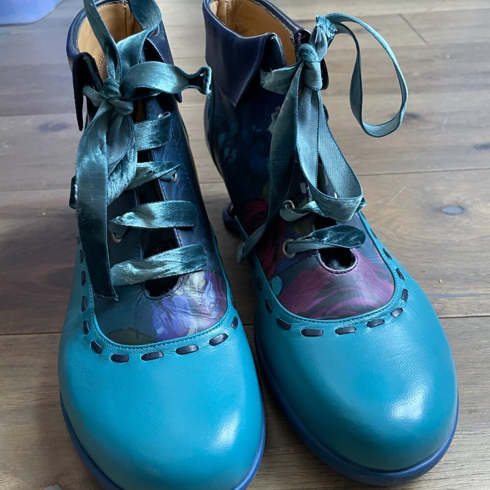 John Fluevog Blue Floral Lace-Up Ankle Boots Size 10.5